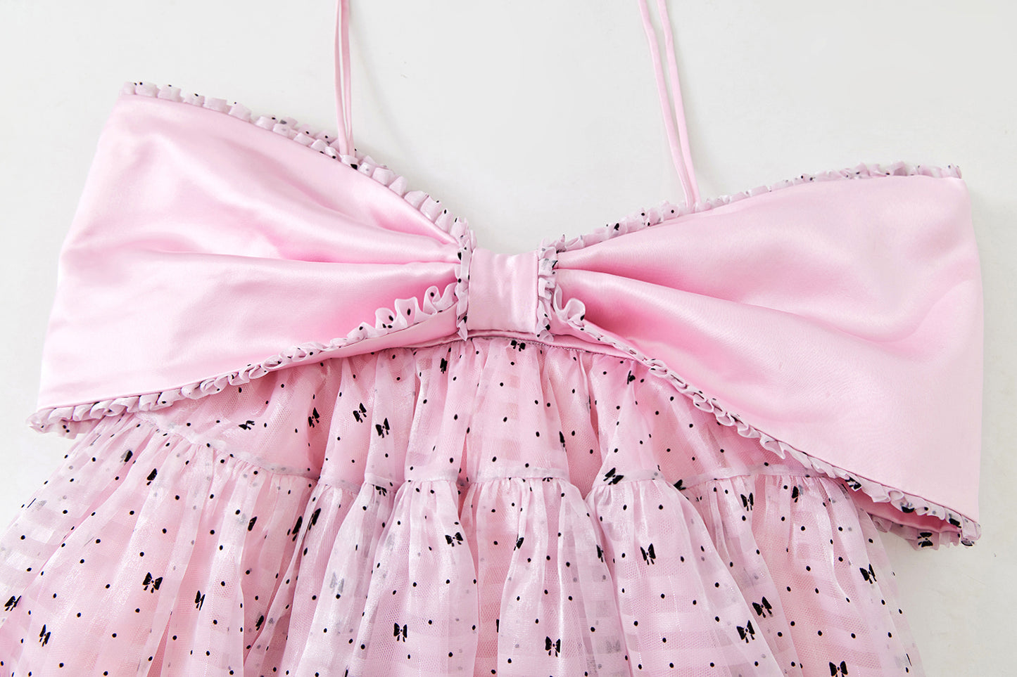 BARBIE'S BOW